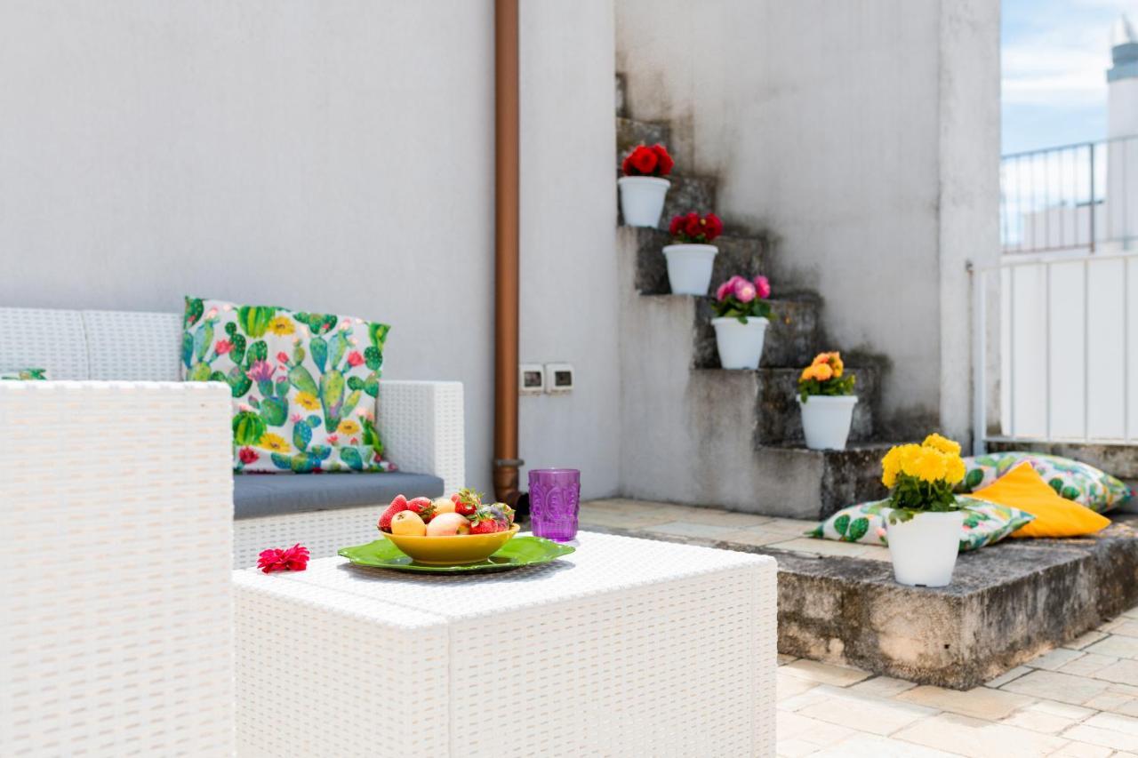 Palazzo Toselli Apartment ออสตูนี ภายนอก รูปภาพ