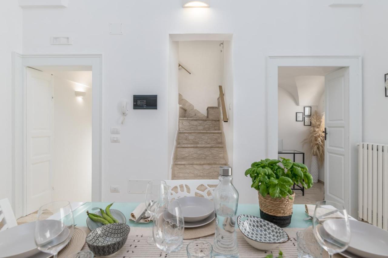 Palazzo Toselli Apartment ออสตูนี ภายนอก รูปภาพ