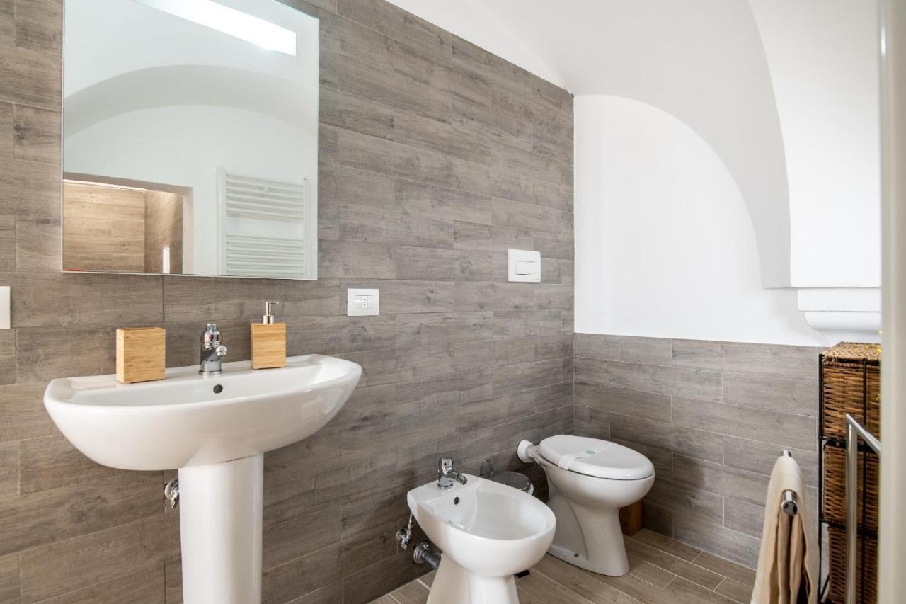 Palazzo Toselli Apartment ออสตูนี ภายนอก รูปภาพ