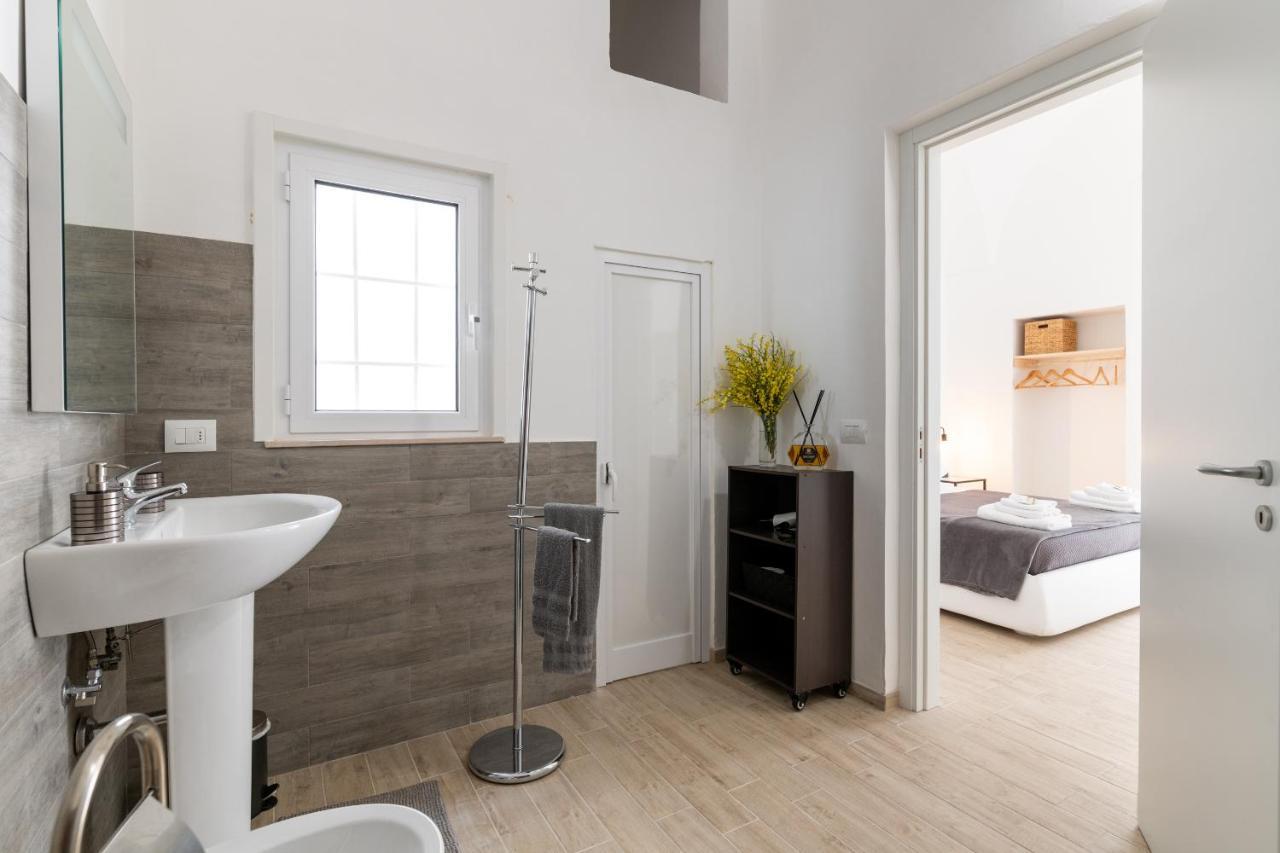 Palazzo Toselli Apartment ออสตูนี ภายนอก รูปภาพ