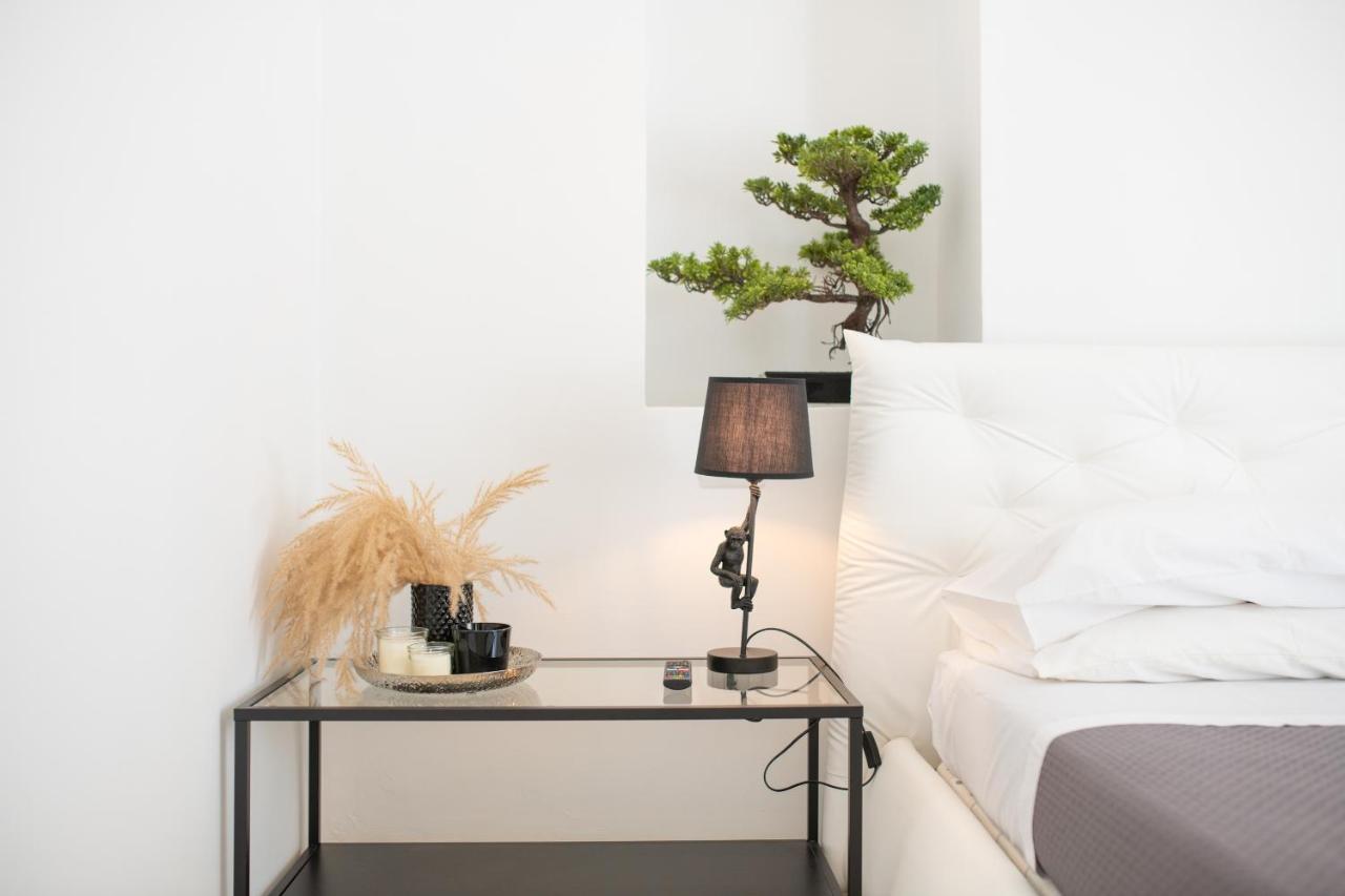 Palazzo Toselli Apartment ออสตูนี ภายนอก รูปภาพ